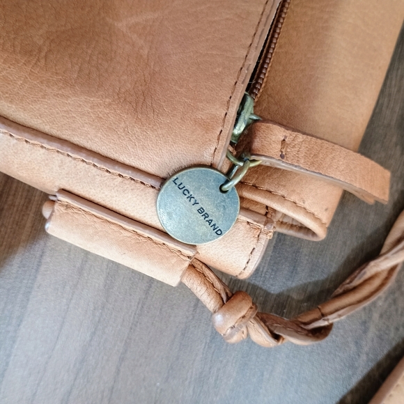 Lucky Brand Light Brown Crossbody Bag - Picture 5 of 6